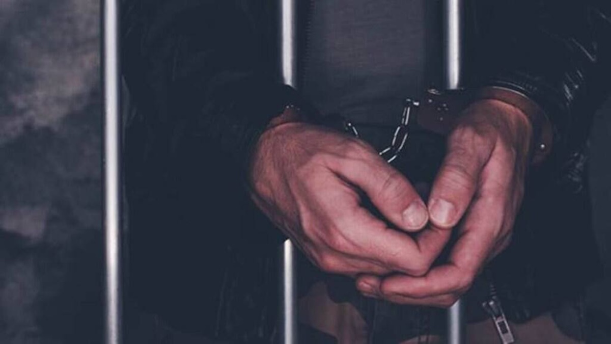 Navi Mumbai Year Old Woman Arrested For Running Sex Racket From Spa