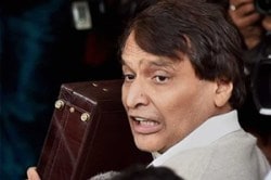 Rail Budget 2016-17: Railway Minister Suresh Prabhu offers baby food, hot milk to mothers, women cheer