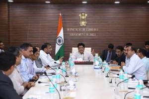 Piyush Goyal, Piyush Goyal meeting, e-commerce, data localisation, IT, industry news