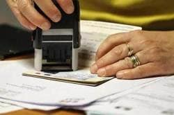 H1-B visa restrictions: Democratic lawmakers urge Trump admin to exempt healthcare workers