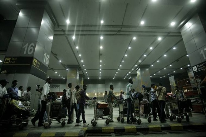  Delhi IGI Airport, delhi fog,  Delhi IGI Airport, met department, delhi smog, delhi winters, winters in delhi, delhi airport, IGI airport, delhi weather, 
