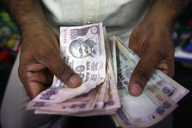 The RBI, from July 10, will add 11 settlement batches per day to the NEFT system, taking the total to 23, and increasing the settlement frequency to every half-an-hour, from the existing one hour. (Image: Reuters)
