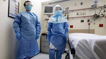 WHO issues new guidance on Ebola protective gear