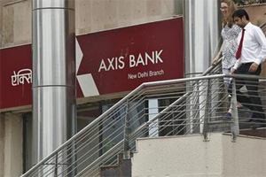 Axis Bank lowers lending rate by 15 bps to 8.95% Axis Bank lowers lending rate by 15 bps to 8.95%