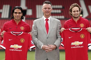 Manchester United suffer double blow; Falcao, Daley Blind out with injuries