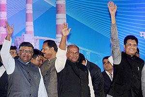 CM Jitan Ram Manjhi says will ban entry of 7 Narendra Modi ministers in Bihar CM Jitan Ram Manjhi says will ban entry of 7 Narendra Modi ministers in Bihar