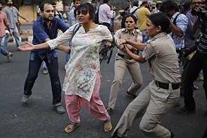 ‘Kiss of Love’ confronts RSS in Delhi, forces cops to step in