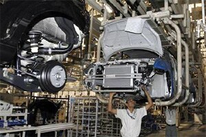 Gujarat plant: FIs back Maruti plan on Suzuki funding, LIC undecided