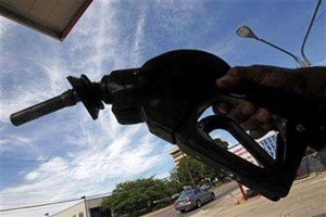 Oil price seen plunging to a $60 low if OPEC does not cut output