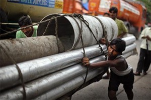 Will a rate cut spur investments? Not really: Crisil Will a rate cut spur investments? Not really: Crisil