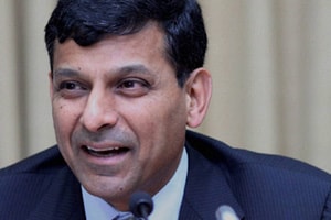 RBI monetary policy review, RBI monetary policy review today, RBI policy review, RBI rate cut, RBI repo rate, RBI CRR rate, Inflation, food inflation, fuel prices, Raghuram Rajan, Reserve Bank of India, RBI, Business News