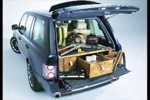 The gun carriage: Range Rover Holland & Holland The gun carriage: Range Rover Holland & Holland
