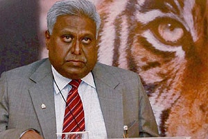 Supreme Court directs CBI chief Ranjit Sinha to recuse himself from the 2G scam case