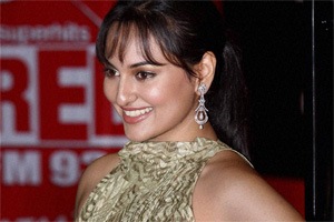 Sonakshi Sinha, Sonakshi Sinha on women, Sonakshi Sinha women empowerment, Sonakshi Sinha women empowerment, Deepika Padukone, Deepika Padukone women empowerment, Deepika Padukone video, entertainment news