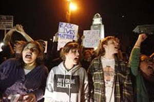 A grand jury has heard evidence in the fatal shooting in August in Ferguson, Missouri, of a black teenager.(Reuters0