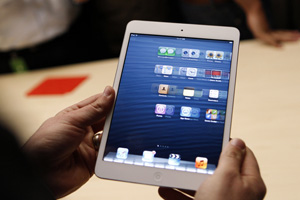 Gift Guide: Oh my! Lots of tablet choices, from iPad iOS, Google’s Android, Microsoft’s Windows Gift Guide: Oh my! Lots of tablet choices, from iPad iOS, Google’s Android, Microsoft’s Windows