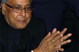 Financial reforms: RBI had opposed it, UPA was cold, now Pranab pushes it with Modi Financial reforms: RBI had opposed it, UPA was cold, now Pranab pushes it with Modi
