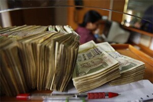$1 trillion in household saving in 5 yrs if growth revives: HSBC