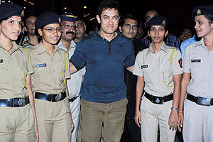 Aamir Khan’s ‘PK’ movie weekend box office collections near Rs 100 cr gross