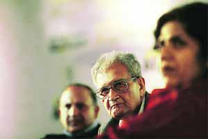Narendra Modi has given people a sense of faith: Amartya Sen