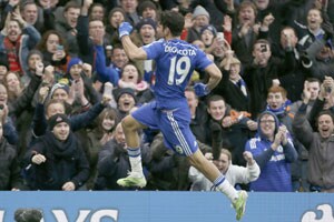 Chelsea F.C. stroll to victory over West Ham, stays atop England Premier League table