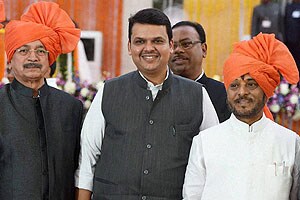 Devendra fadnavis, Sachin Tendulkar