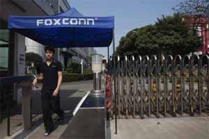 Workers threaten to launch protest if Foxconn stops operations Workers threaten to launch protest if Foxconn stops operations