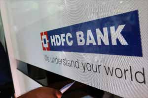 HDFC launches fixed rate home loan; lowers deposit rate