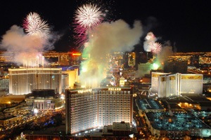 Las Vegas to ring in 2015 with dazzling New Year’s eve extravaganzas