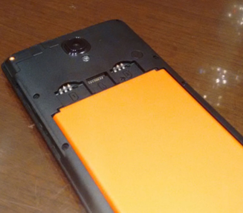 Redmi Note is powered by a 3100 mAh Li-ion polymer 2A fast charging battery which is removable.