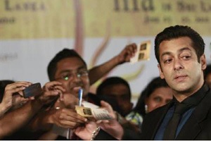 What Sonakshi Sinha dislikes in Salman Khan; crowns Shah Rukh Khan is the ‘ultimate’