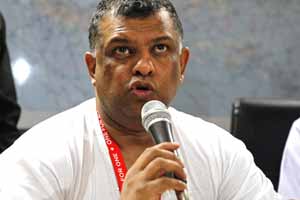 airasia flight missing, airasia, airasia flight, airasia fight QZ8501, air qz8501, airasia missing, Tony Fernandes, Tony Fernandes AirAsia