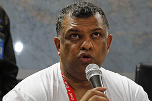 AirAsia, Air Asia Flight Missing, Tony fernandes, Air Asia flight QZ8501, AirAsia crash