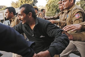 Delhi cab rape case: Now, cops launch crackdown against Uber officials