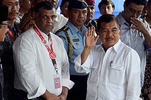 AirAsia flight missing, airasia flight, airasia flight qz8501, airasia qz 8501, airasia missing