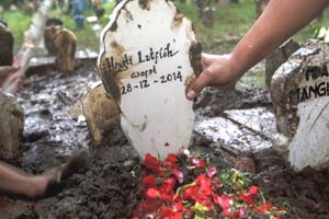 airasia flight missing, airasia, airasia qz8501, airasia crash, AirAsia flight, AirAsia flight QZ8501