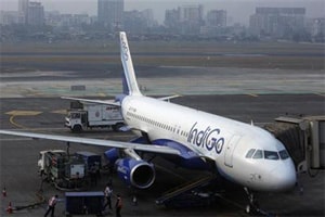 IndiGo, IndiGo offer, IndiGo discounts, IndiGo special offer, IndiGo airfare, SpiceJet, SpiceJet Special Valentine, SpiceJet offers, SpiceJet news