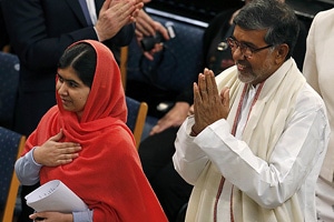 ‘Champions of peace’ Malala Yousafzai, Kailash Satyarthi receive Nobel Peace Prize
