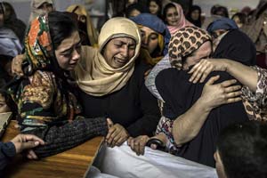 132 children among 141 killed in Pakistan school attack; all 7 Taliban gunmen dead 132 children among 141 killed in Pakistan school attack; all 7 Taliban gunmen dead