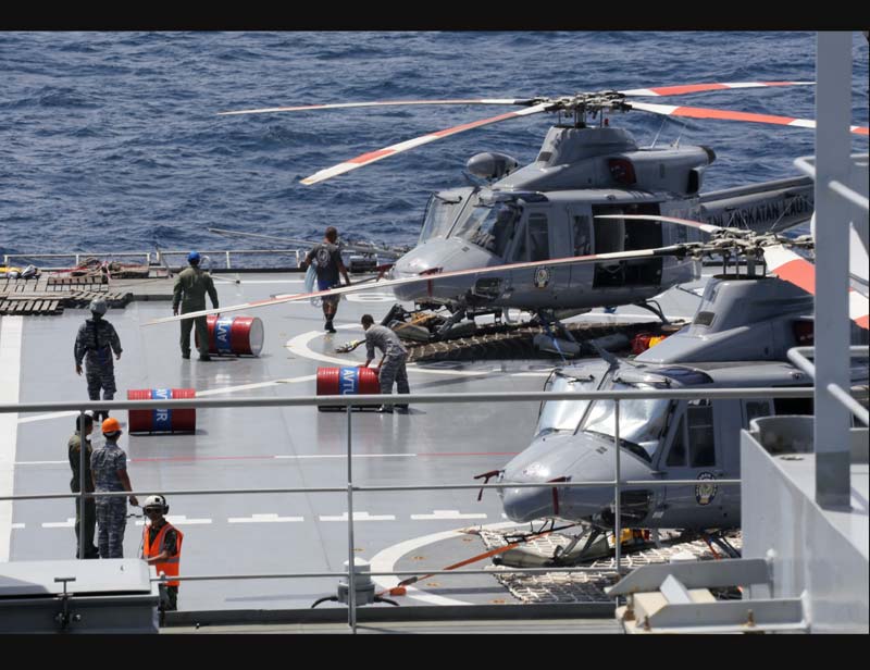 airasia flight missing, airasia, airasia flight, airasia fight QZ8501
