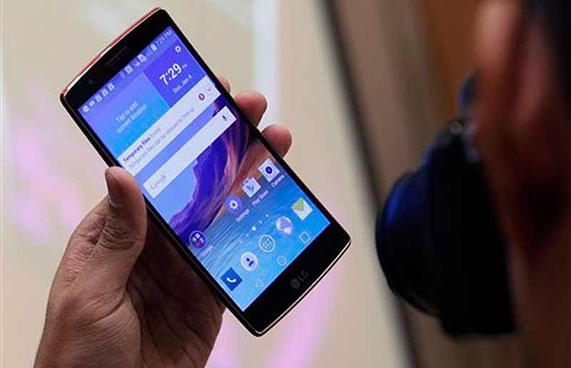 LG G Flex, LG G Flex 2, LG G Flex 2 launch, LG G Flex 2 price, LG G Flex 2 pics, Lenovo Thinkpad, Lenovo Thinkpad X1 Carbon, Lenovo Thinkpad price, Lenovo Thinkpad pics, CES 2015