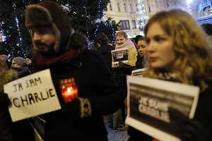 charlie hebdo, charlie hebdo attack, charlie hebdo shooting, charlie hebdo mohammed cartoons, charlie hebdo prophet mohammed, charlie hebdo cartoon, charlie hebdo paris, charlie hebdo magazine, paris attack, paris news, paris shooting, Charlie Hebdo pray