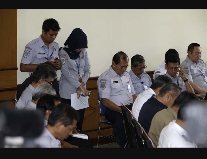 airasia flight missing, airasia, airasia flight, airasia fight QZ8501