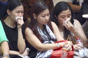 AirAsia Flight QZ8501 may have touched down on water safely: Experts