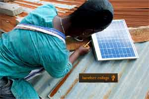 Barefoot college, Tilonia, Tilonia barefoot school