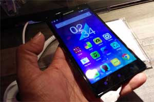Lenovo A6000 Plus smartphones