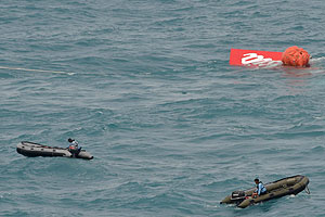 AirAsia, AirAsia tail, Tony fernandes, airasia black box, AirAsia Flight QZ8501, Flight QZ8501