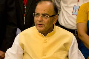 Arun Jaitley, Arun Jaitley meeting, finance ministry, finance ministry meeting, infra projects, infra projects arun jaitley, arun jaitley on infra projects, public sector banks, non performing assets, PSB, NPA, CMD, RBI, business news
