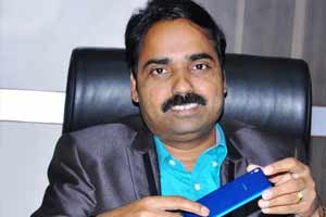 Y Guru, Celkon Y Guru, Celkon