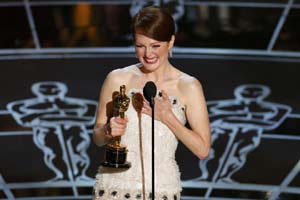 Julianne Moore, Still Alice, julianne moore oscar, Oscar award winner 2015, Oscar award best actress, Oscar award best actress 2015, Oscar winners list, 87th Academy Awards Julianne Moore, Still Alice, julianne moore oscar, Oscar award winner 2015, Oscar award best actress, Oscar award best actress 2015, Oscar winners list, 87th Academy Awards